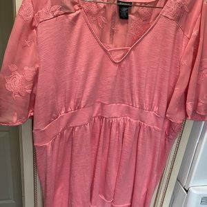 TORRID 4 Pink Top Women’s Plus Size 4x